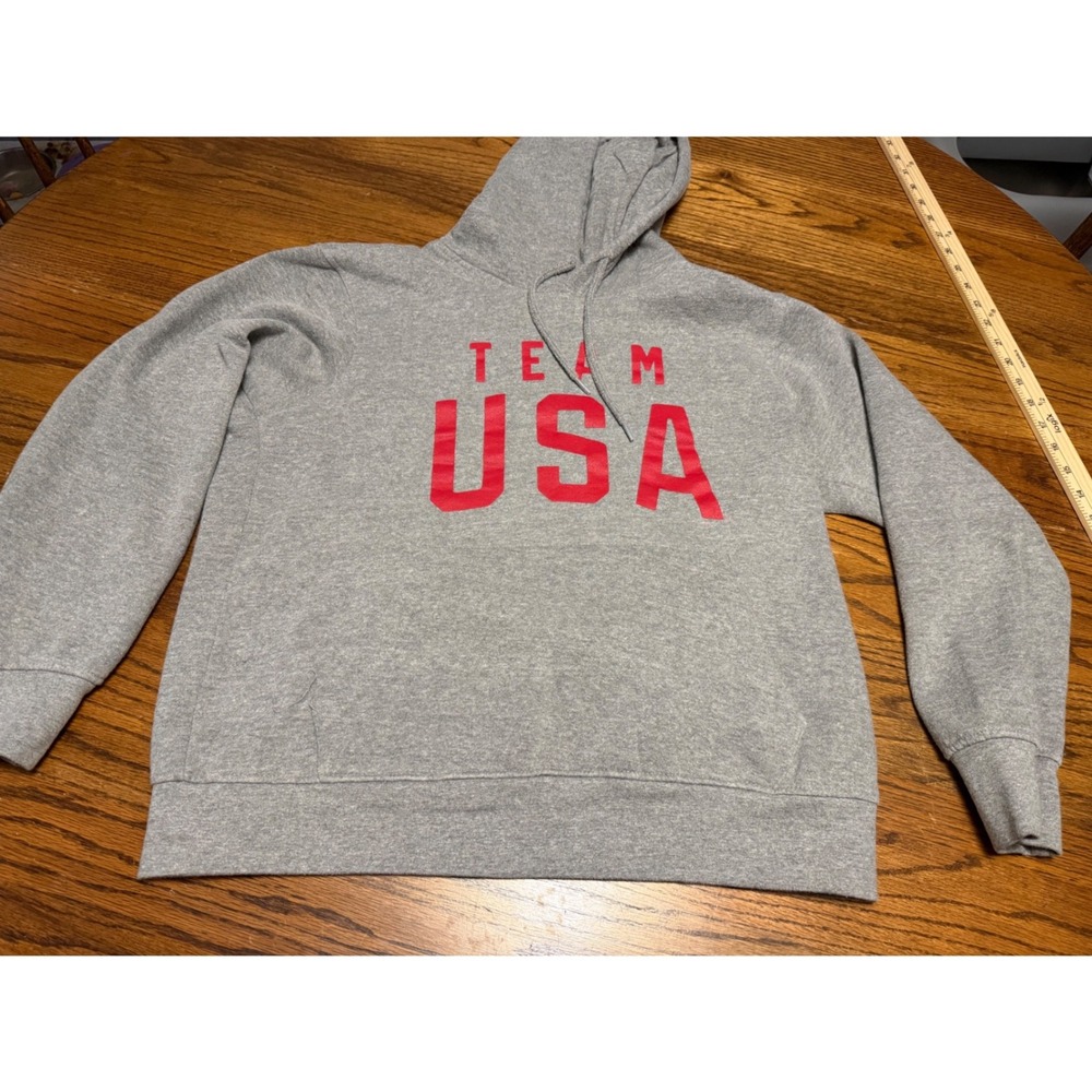 Team USA Olympic Hoodie Heather Gray Red Graphic Pullover Sweatshirt Medium